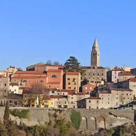 1 * Labin (Istria)